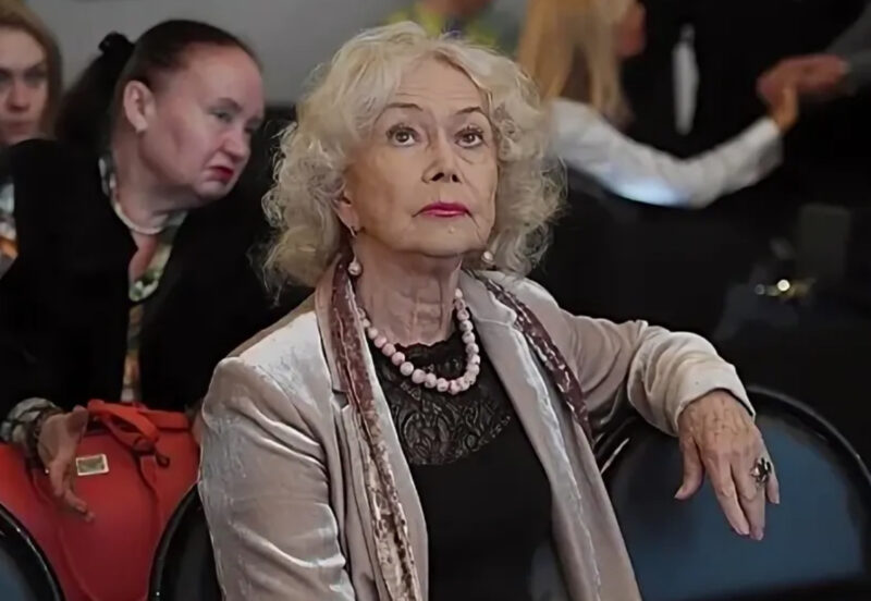 «Жуть, в голове не укладывается!»: 89-летняя Светлана Немоляева готовится к пяти спектаклям и иронизирует над грядущим 90-летием