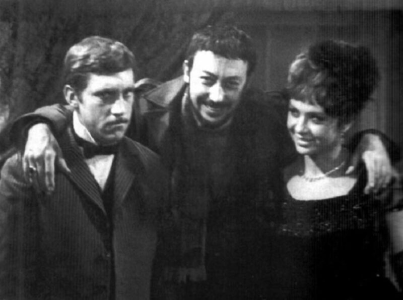 Владимир Высоцкий, режиссер Георгий Юнгвальд-Хилькевич и актриса Лионелла Пырьева во время работы над картиной