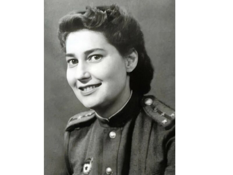 Их мы запомнили пожилыми: какими были в молодости 7 легендарных актрис