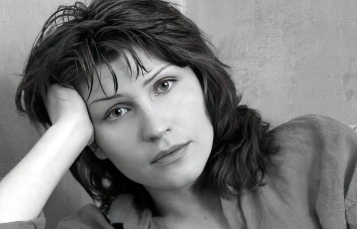 "Никакой операции не будет": как звезда "Интернов" Светлана Камынина в 47 лет живет без мужа и детей, опровергает слухи и зарабатывает коучингом