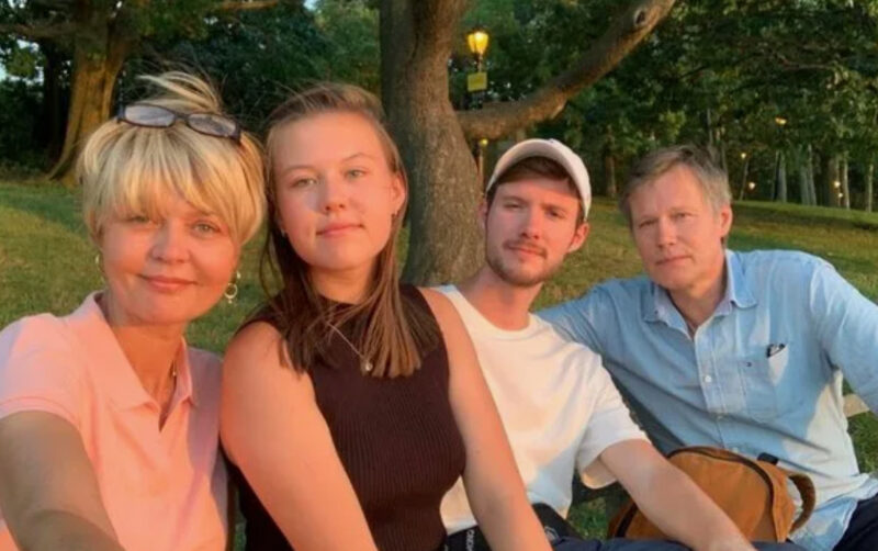 Четыре года разлуки и отпуск в соседних номерах: почему Юлия Меньшова уходила от Игоря Гордина