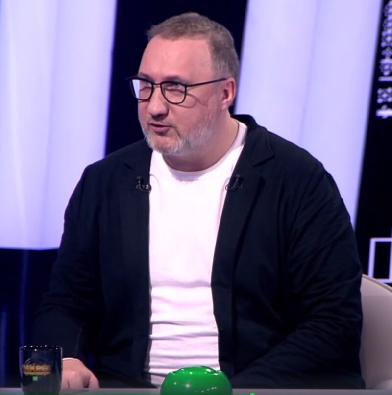 «Родила его заново»: почему единственный сын Надежды Бабкиной сменил фамилию отца и тайно женился во второй раз