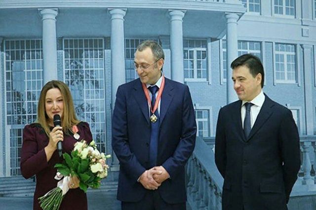 Сулейман Керимов и его законная супруга Фируза.