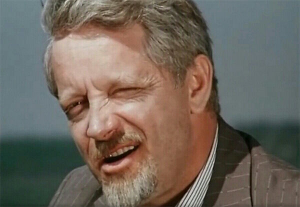 Кадр из фильма «Стоянка поезда — две минуты» (1972)