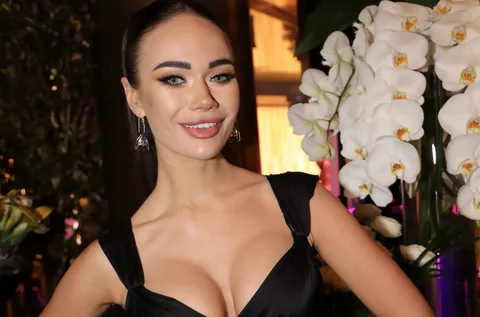 Выгнанная матерью в 15 лет Яна Кошкина: правда о 100 миллионах от шейха, тайном браке и конфликте со звездами спорта