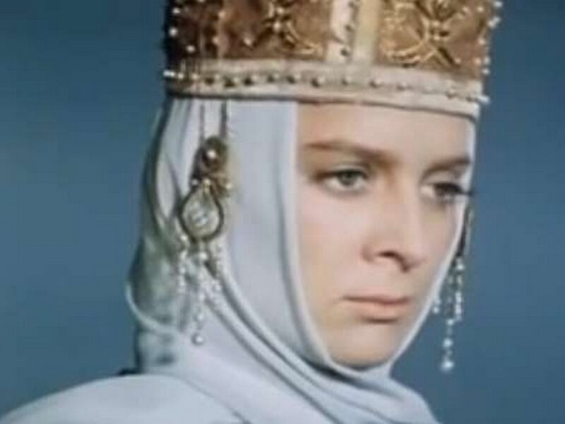 Редкие кадры: какими были в детстве и молодости звезды «Служебного романа»