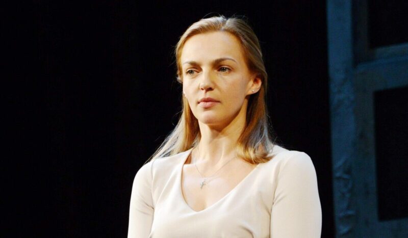 «Так хорошо молчала много лет»: Ирина Леонова — о предательстве, семерых детях и обретённом покое