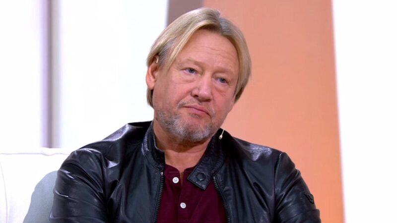 Дмитрий Харатьян делится личными историями в телеэфире