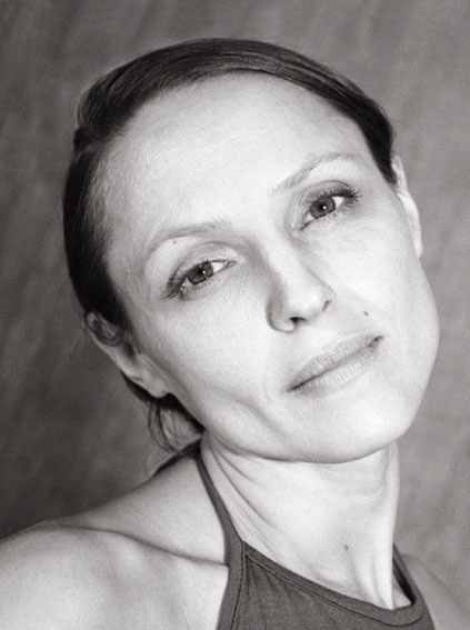 Анна Казючиц: громкие скандалы, слухи об алкоголе и непростая история любви с женатым режиссёром