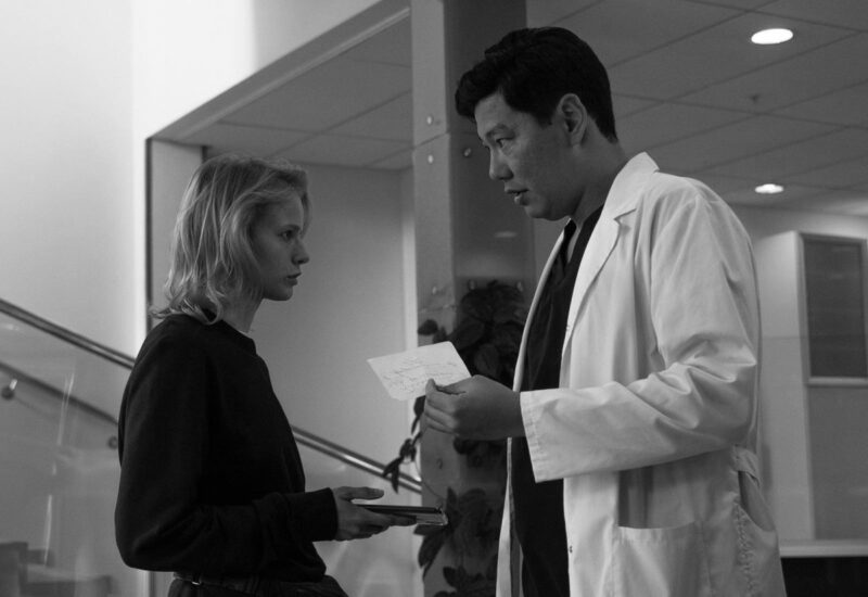 Поиск мужа «на будущее» перед лицом неизбежного: почему сериал «Между нами химия» с Сашей Бортич вызвал бурные споры
