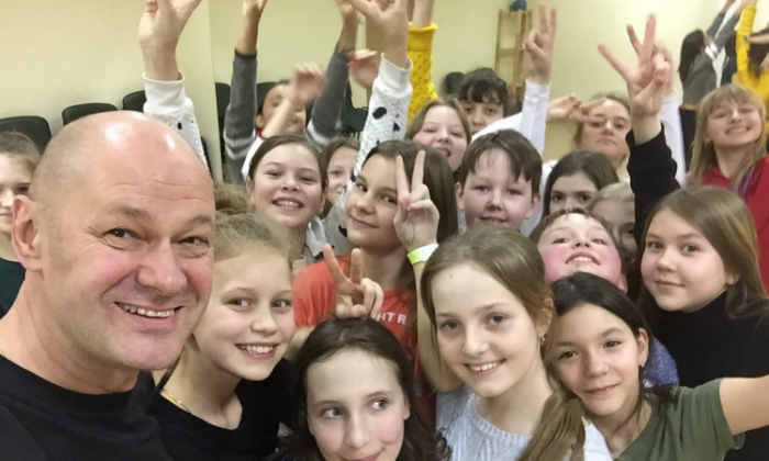 Помимо съемок в кино, артист активно занимается преподавательской деятельностью