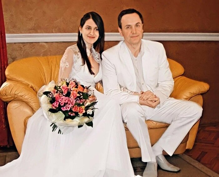 Драма Андрея Соколова: невеста сбежала к лучшему другу за месяц до свадьбы, а он стал отцом в 48