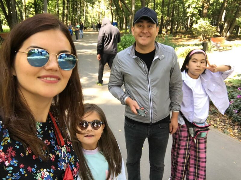 За смехом скрывал боль: как Азамат Мусагалиев пережил потерю отца и тяжёлую клятву, которую держал 20 лет