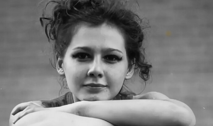 Развод в 49 лет: как Полина Агуреева повторила судьбу матери, выбрав любовь на 15 лет младше
