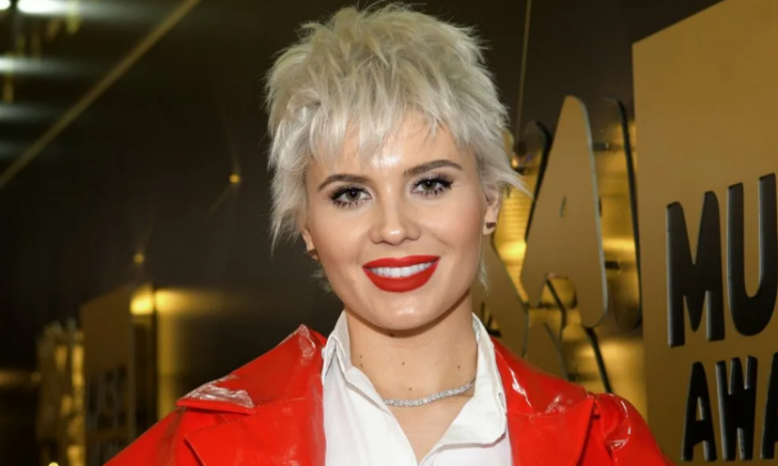 Анна Шульгина, выступающая под псевдонимом SHENA