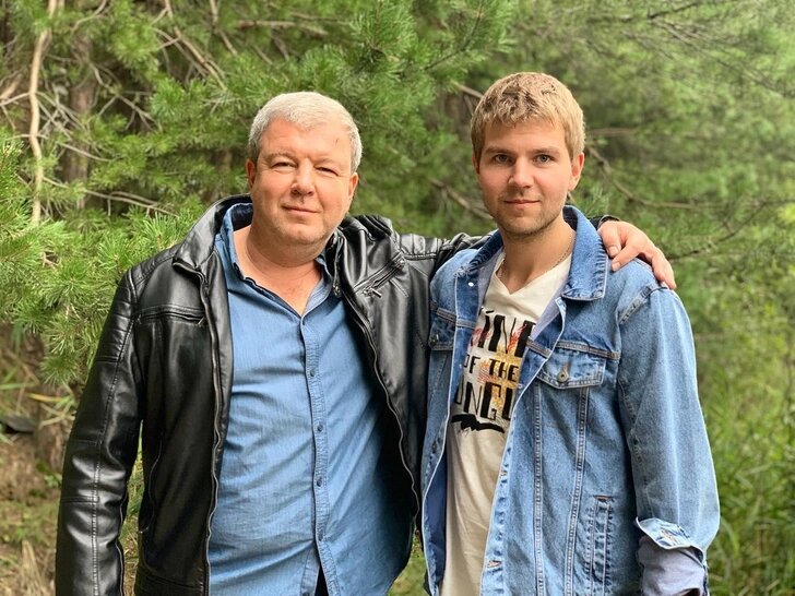 Арсений Робак и его отец Александр Робак.