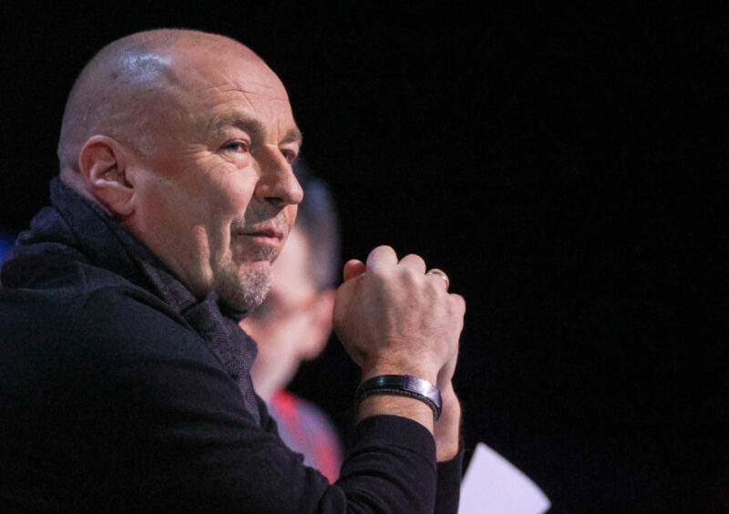 Жизнь после спорта: Александр Жулин построил особняк мечты для молодой жены и дочерей