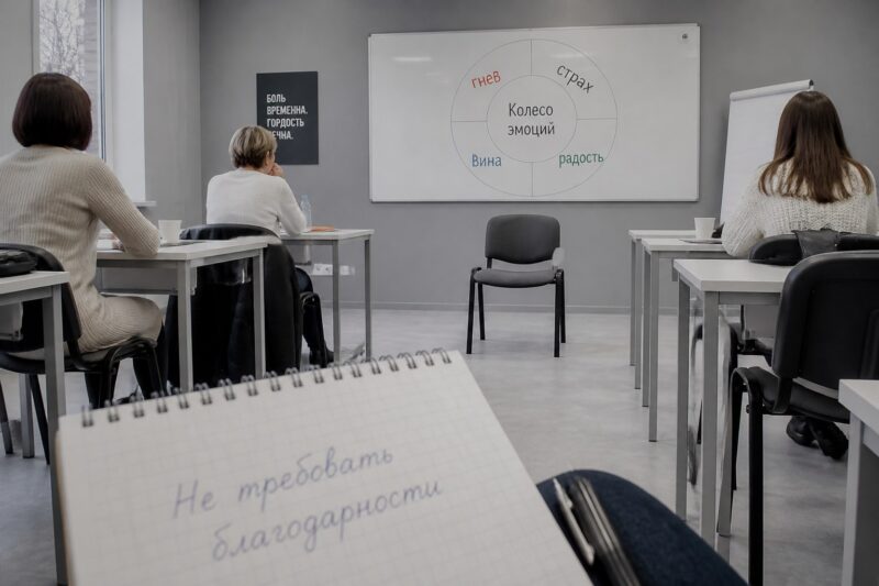 Маленькая зарплата, онкология и судимость: кому навсегда закроют путь к усыновлению