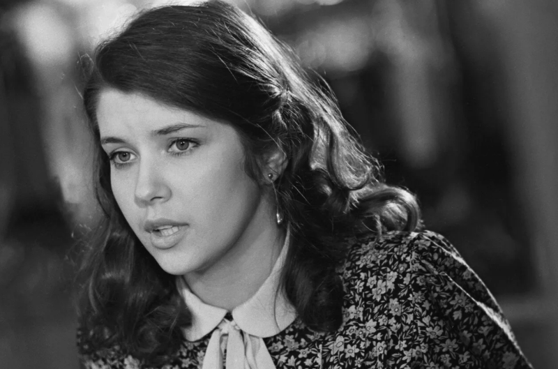 Вера Сотникова: родила сына в 19 лет от дворника, отказала миллионеру и нашла главную любовь