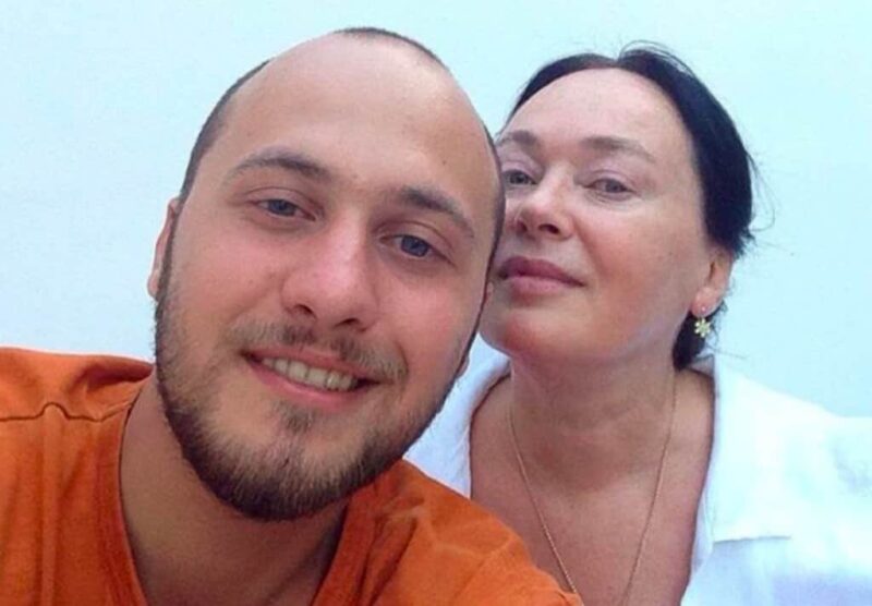 Лариса Гузеева с сыном Георгием Толордавой