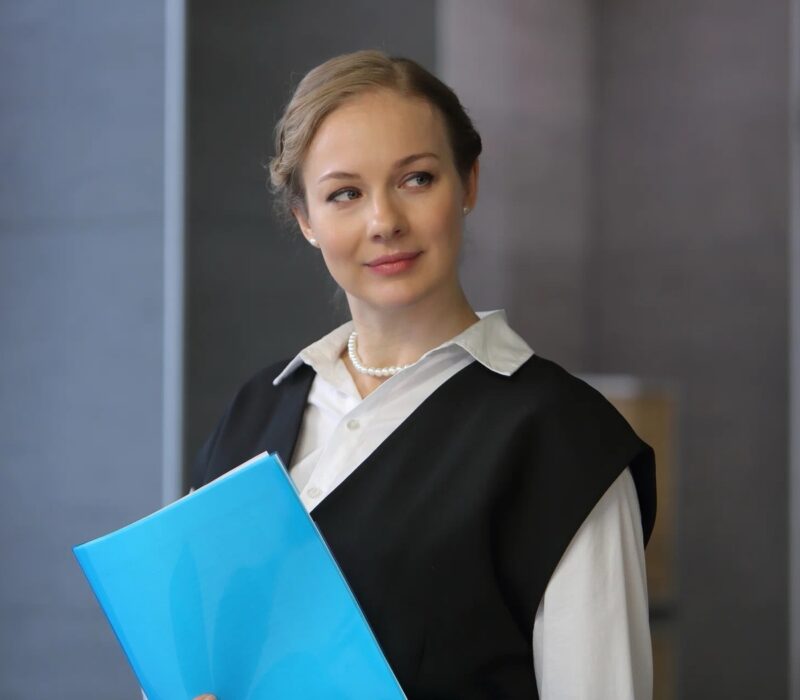 Елена Аросьева, кадр из сериала «Место силы»