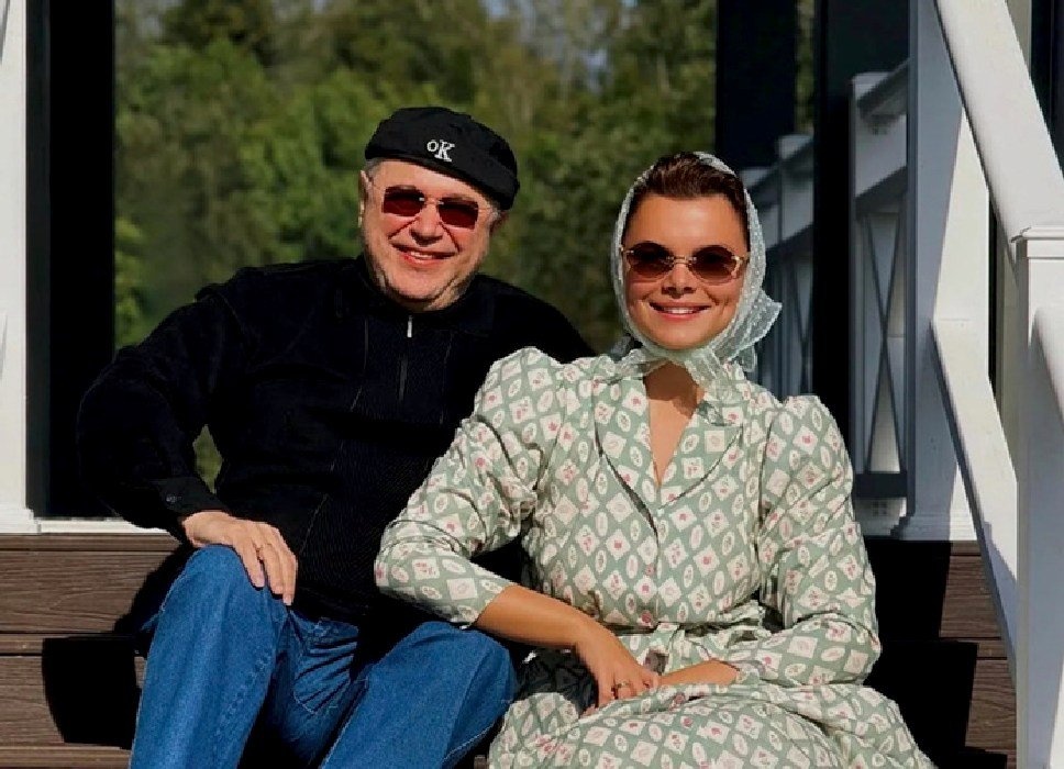 Татьяна Брухунова рассказала, куда отправила детей от Евгения Петросяна на целый месяц