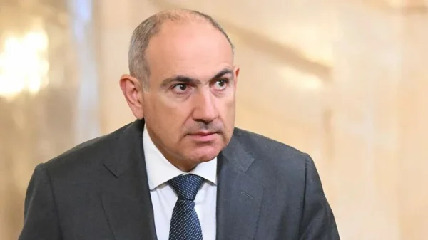 Почему Никол Пашинян сменил иронию на долгие публичные объяснения