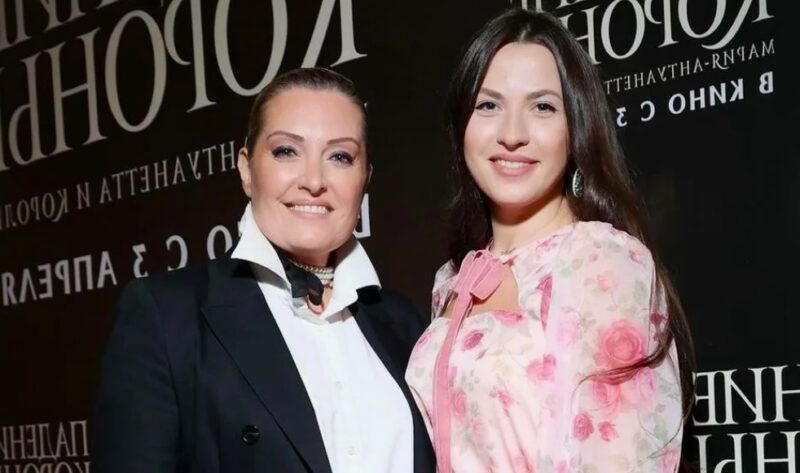 Валентина Карчевская и Евгения Ахременко на светском мероприятии