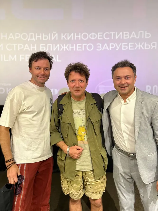 Домашние роды, тайный развод после 20 лет брака и молодая избранница: неожиданные повороты в судьбе Ильи Носкова
