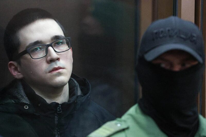 Штамп в «Черном дельфине»: как казанский стрелок Ильназ Галявиев женился на юной фанатке