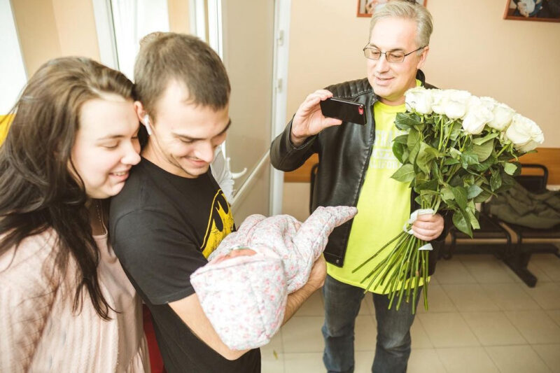 Дочь Александра родила дочь Евангелину осенью 2020 года