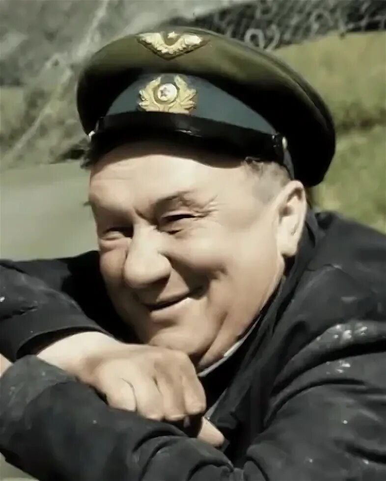 Чьи реальные судьбы скрываются за образами героев фильма «В бой идут одни „старики“»