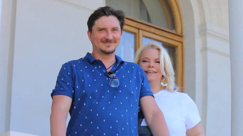 Разница в возрасте — не помеха: 9 известных российских актрис, выбравших молодых мужей