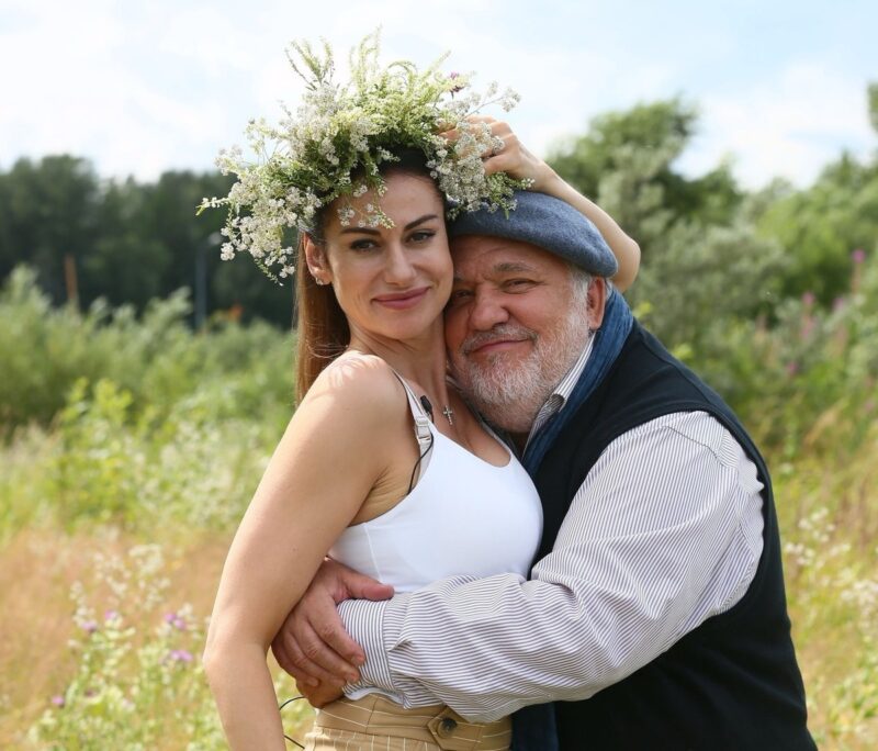 Актриса на съёмочной площадке детективного сериала