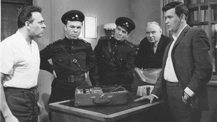Кадр из детективной ленты «Развязка» с участием Юрия Гусева