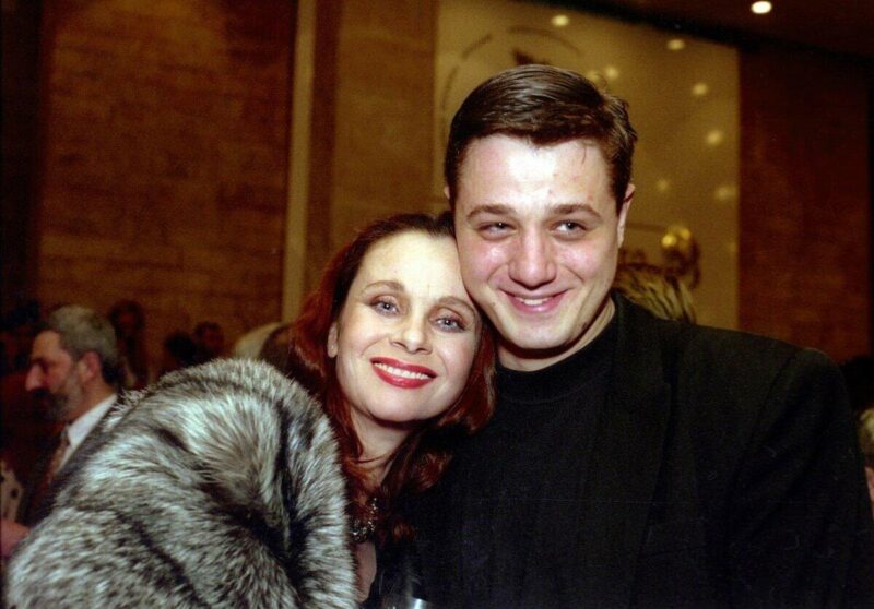 Любовь Полищук и ее сын Алексей Макаров