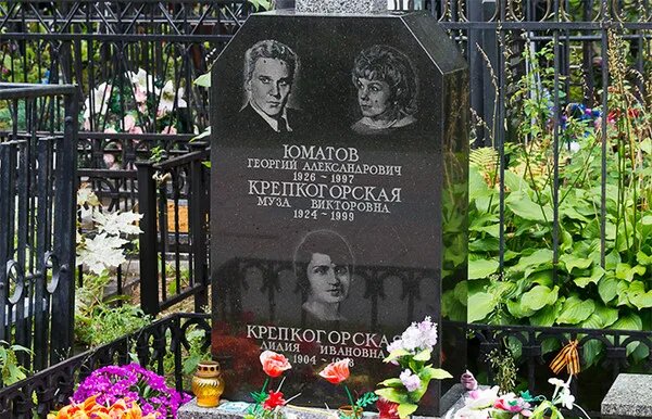 Кумиры миллионов и их тайные драмы: 8 советских актеров, чьи жизни унесла зависимость