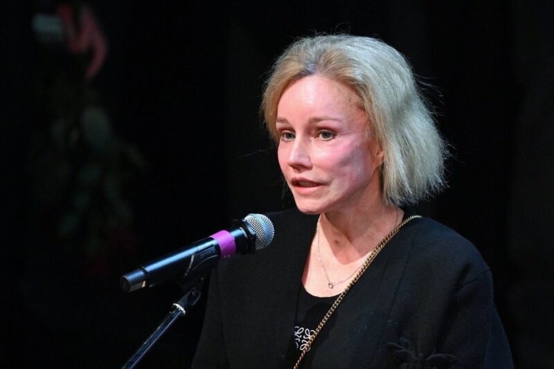 Актриса Марина Зудина