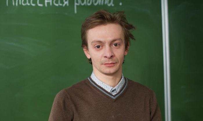 Уехал ради особенного сына и оставил долги матери: как сейчас живет звезда сериала «След» Евгений Кулаков