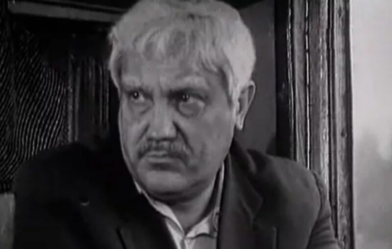 Кадр из картины «Такая длинная, длинная дорога…» (1972)