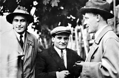 Валентин Катаев, Юрий Олеша и Михаил Булгаков, 1931 год