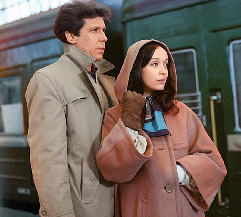 Ирина Печерникова и Валерий Рыжаков в фильме «34-й скорый»