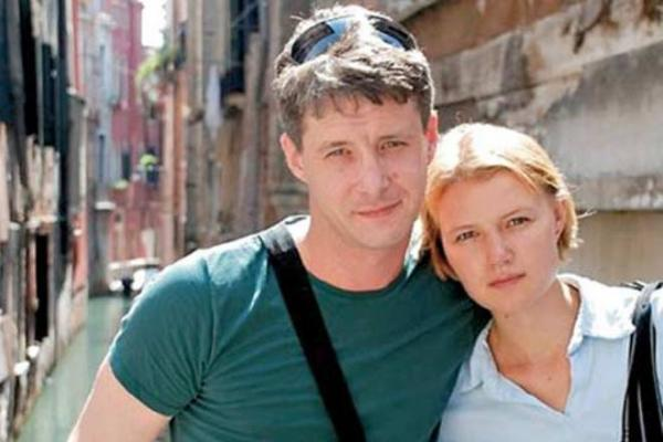 Бездомность, брак с женщиной на 12 лет старше и позднее счастье: как живет звезда сериала «Ищейка» Александр Макогон