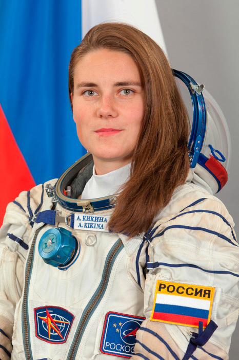 Анна Кикина на Земле