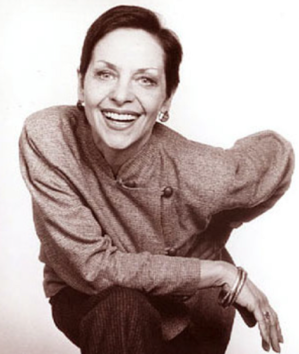 Ёла Санько.