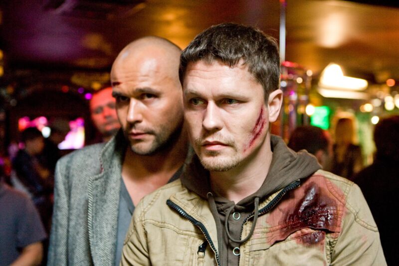 Максим Аверин и Денис Рожков в сериале «Глухарь»