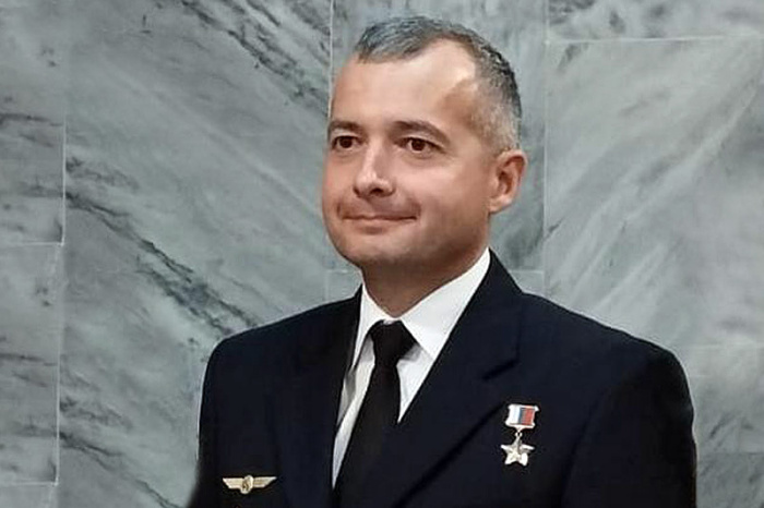 Дамир Юсупов продолжает выполнять регулярные рейсы