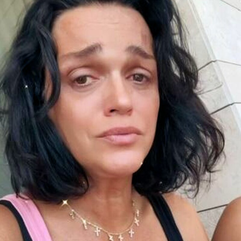 «Ни одного подарка за 15 лет»: почему певица Слава разрушила свой дом и решила начать все сначала