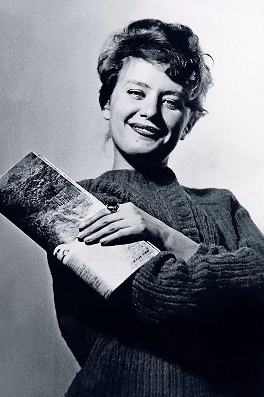 Молодая Елена Образцова