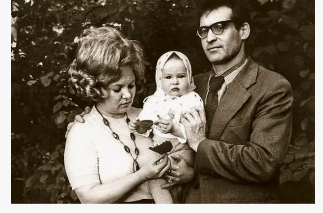 Ольга Погодина в детские годы